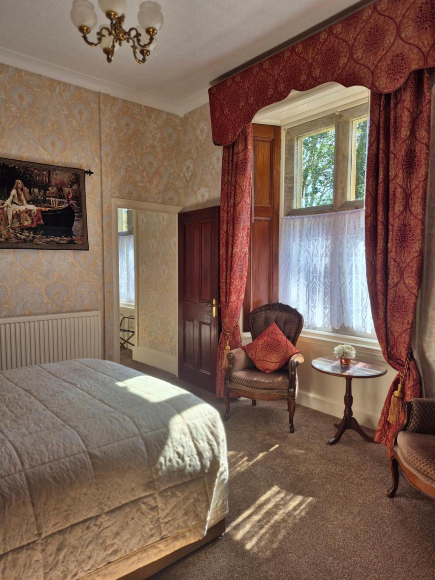 ‪‪St. David's Guest House‬‬  هافرفوردوست المظهر الخارجي الصورة